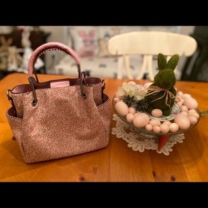 Patricia Nash Priola Satchel & Necklace Set